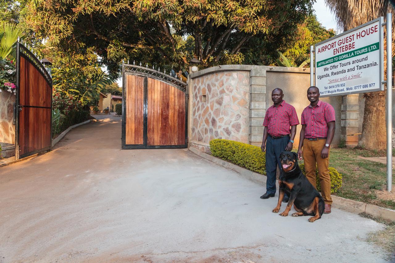 Airport Guesthouse Entebbe Exteriör bild